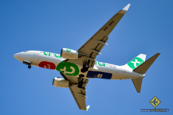 Boeing 737-7K2