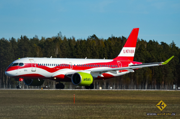 Airbus A220-300