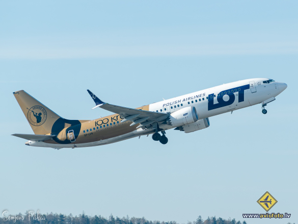 Boeing 737-8 MAX