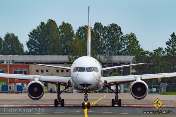 Boeing 757-330