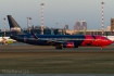 Boeing 737-8Q8