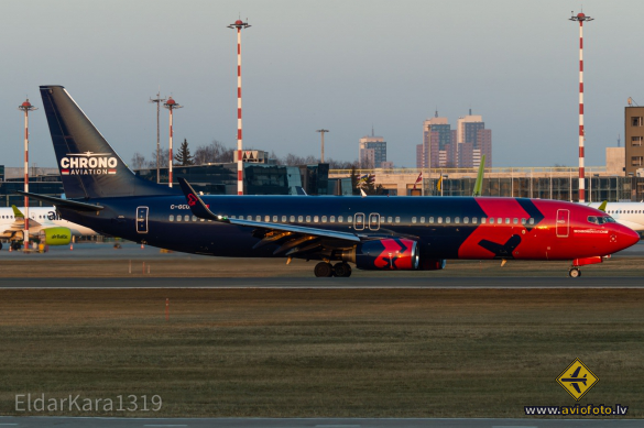 Boeing 737-8Q8