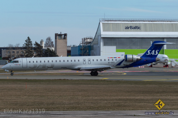 Bombardier CRJ-900ER NG (CL-600-2D24)