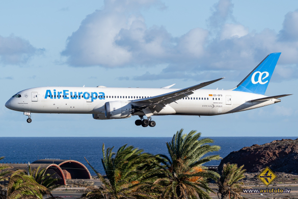 Boeing 787-9 Dreamliner