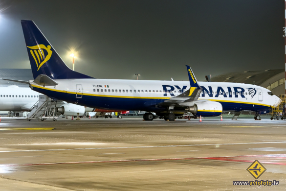 Boeing 737-8AS