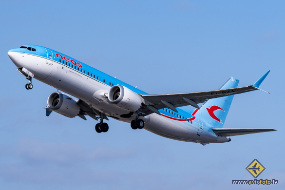 Boeing 737-8 MAX