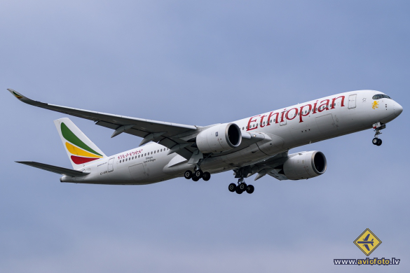 Airbus A350-941