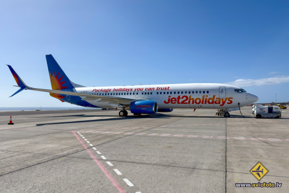 Boeing 737-808