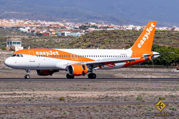 Airbus A320-214
