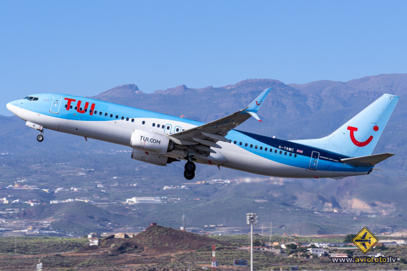 Boeing 737-8K5