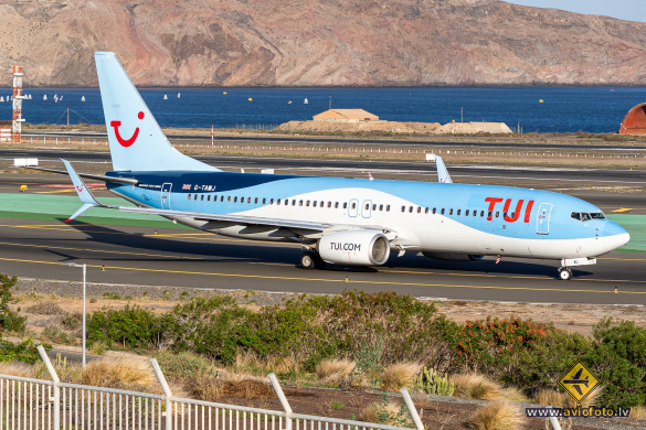 Boeing 737-8K5