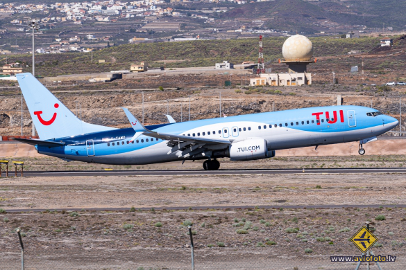 Boeing 737-8K5