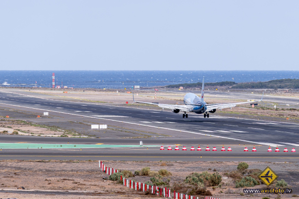 Boeing 737-8K5