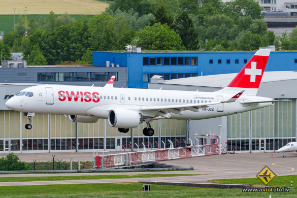 Bombardier CSeries CS300 (BD-500-1A11)