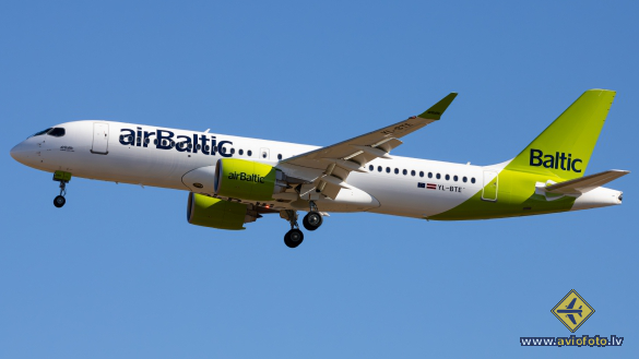 Airbus A220-300