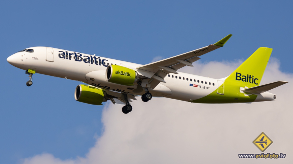 Airbus A220-300