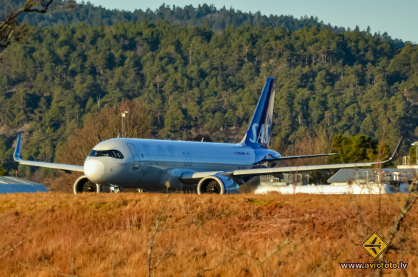Airbus A320-251N
