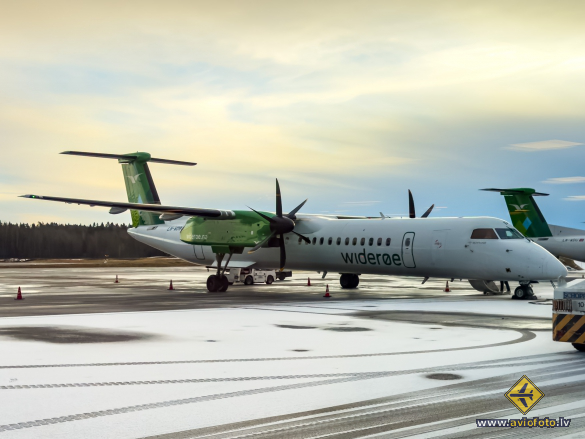 Bombardier DHC-8-402 Q400