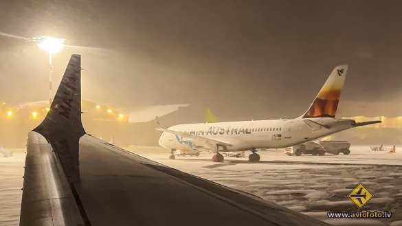 Airbus A220-300
