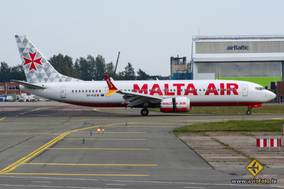 Boeing 737-8 MAX 200