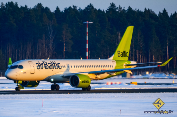 Airbus A220-300