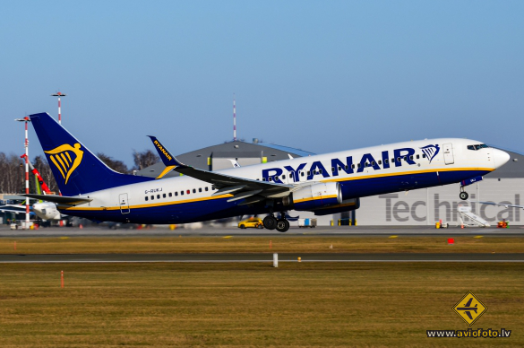 Boeing 737-8AS