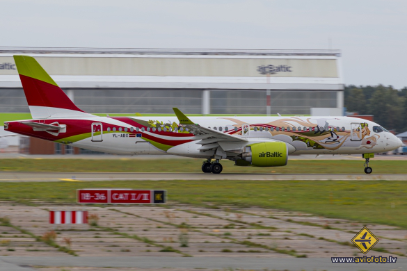 Airbus A220-300