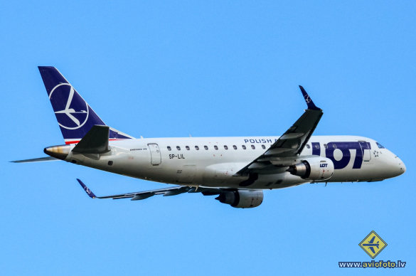 Embraer 175LR (ERJ-170-200LR)