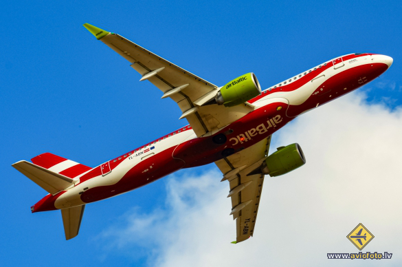 Airbus A220-300