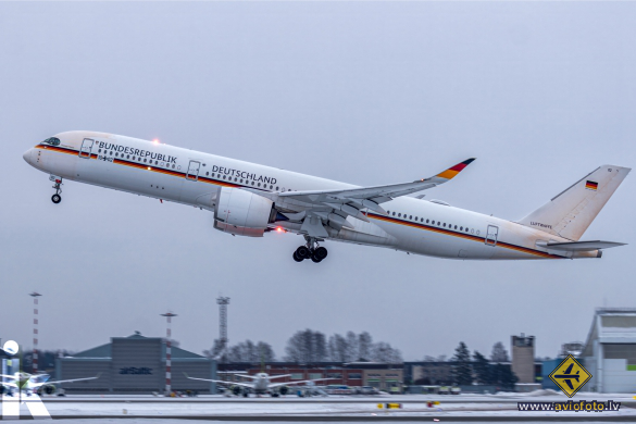 Airbus A350-941ACJ
