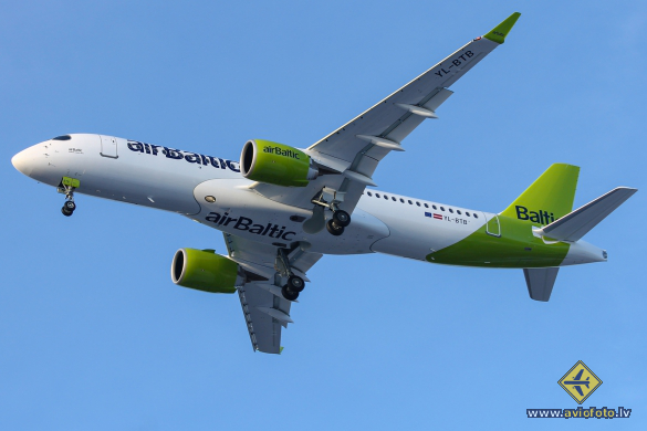 Airbus A220-300