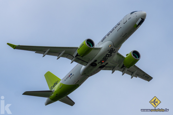 Airbus A220-300