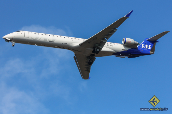 Bombardier CRJ-900LR (CL-600-2D24)