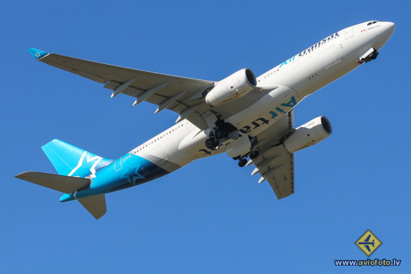 Airbus A330-243