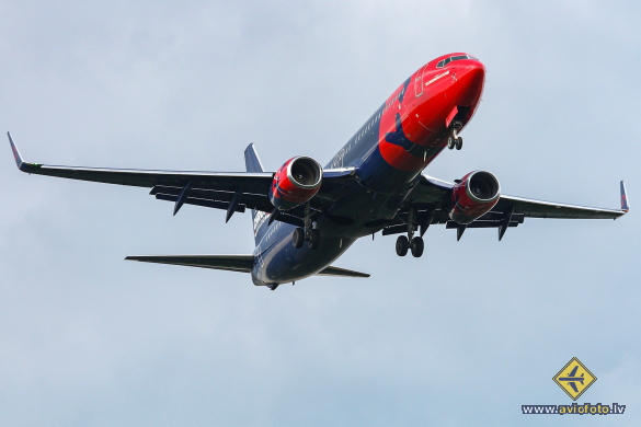 Boeing 737-8Q8