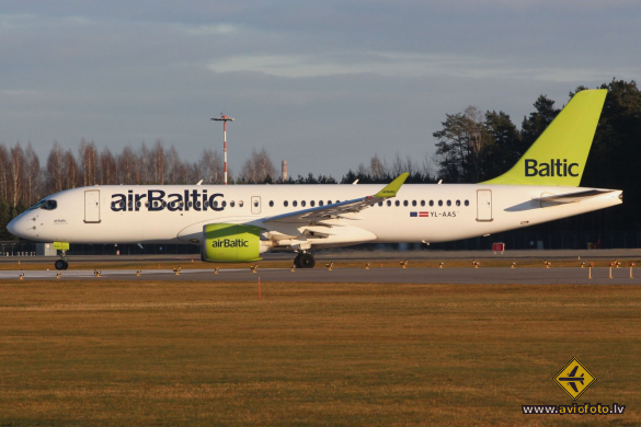Airbus A220-300