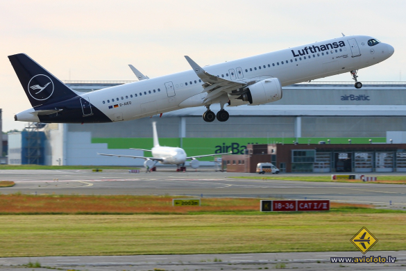Airbus A321-271NX