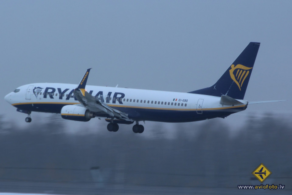 Boeing 737-8AS