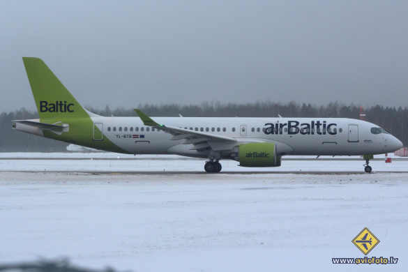 Airbus A220-300