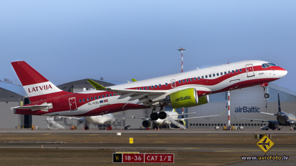 Airbus A220-300