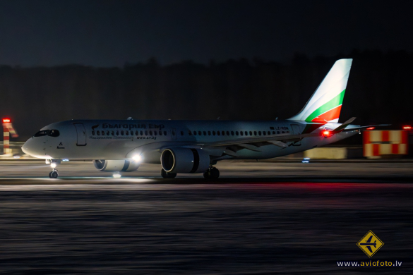 Airbus A220-300