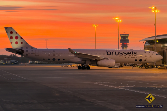 Airbus A330-342
