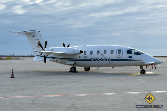 Piaggio P-180 Avanti II