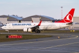 Boeing 737-8F2
