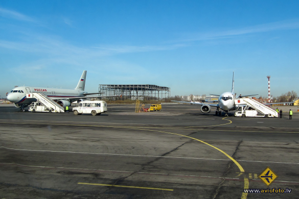 Airbus A320-214