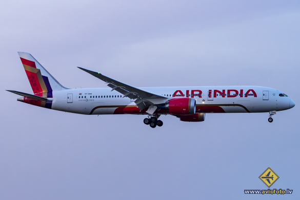 Boeing 787-9 Dreamliner