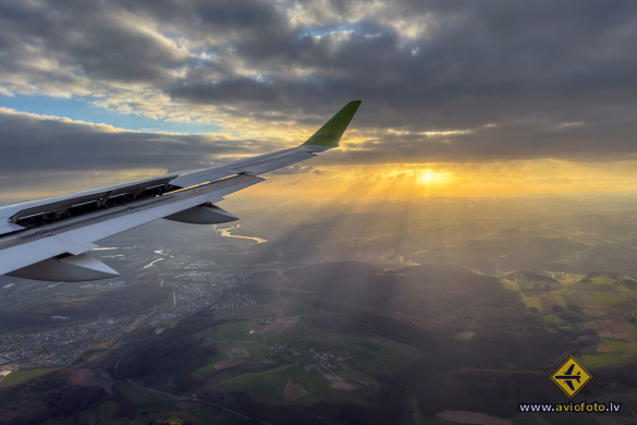 Airbus A220-300