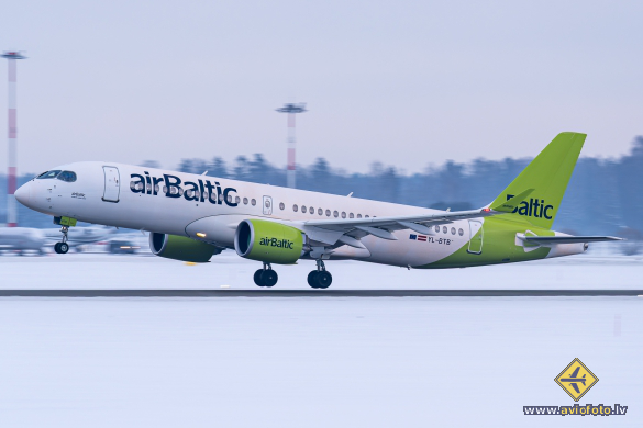 Airbus A220-300