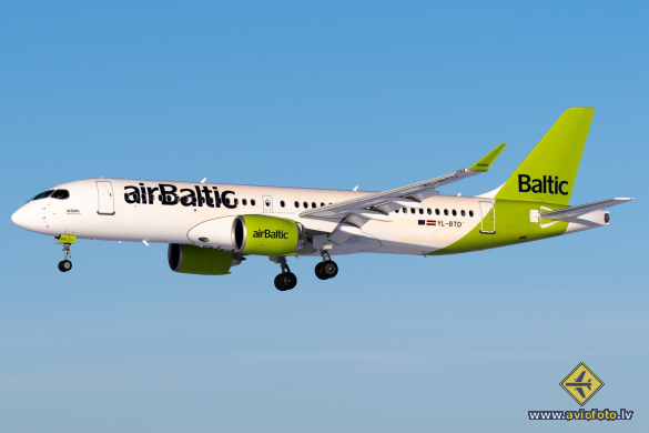 Airbus A220-300