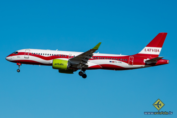 Airbus A220-300